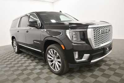 2023 GMC Yukon XL, $67999. Photo 10