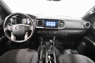 2019 Toyota Tacoma, $33999. Photo 3
