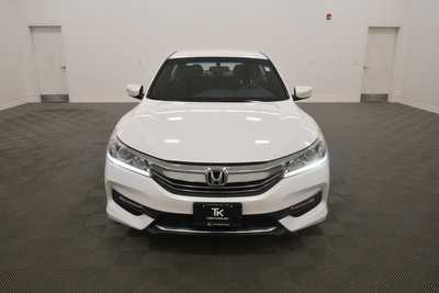 2017 Honda Accord, $16999. Photo 10