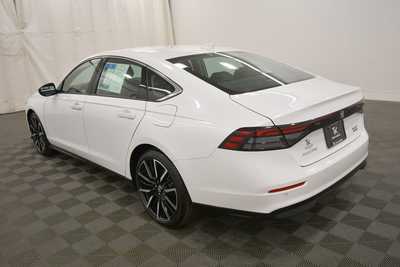2023 Honda Accord, $31999. Photo 5