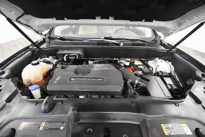 2019 Lincoln Nautilus, $17999. Photo 12