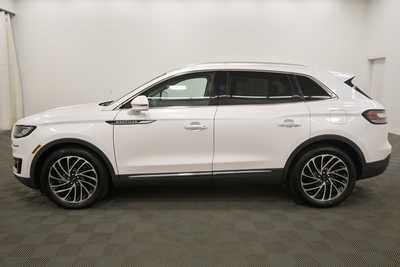 2019 Lincoln Nautilus, $17999. Photo 4