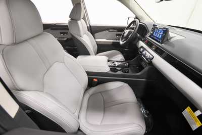 2025 Honda Pilot, $47095. Photo 12