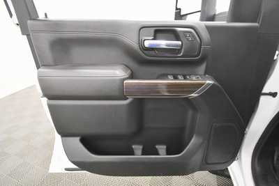 2023 Chevrolet 2500 Crew Cab, $47799. Photo 12