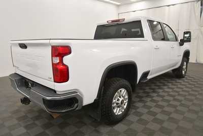 2023 Chevrolet 2500 Crew Cab, $47799. Photo 7