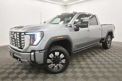 2024 GMC 2500 Crew Cab, $70999. Photo 2
