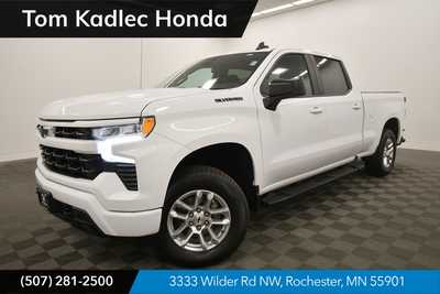 2022 Chevrolet 1500 Crew Cab, $39999. Photo 1