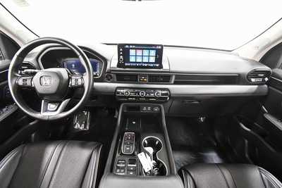 2023 Honda Pilot, $44999. Photo 3