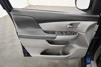 2016 Honda Odyssey, $18499. Photo 10