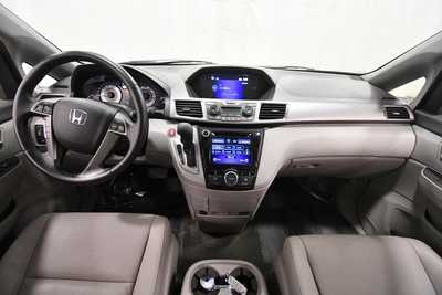 2016 Honda Odyssey, $18499. Photo 3