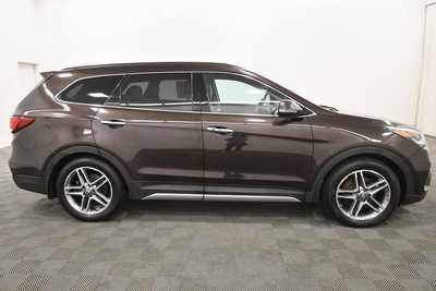 2017 Hyundai Santa Fe, $11999. Photo 9