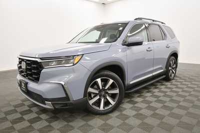 2023 Honda Pilot, $39999. Photo 2