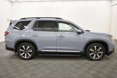 2023 Honda Pilot, $39999. Photo 8