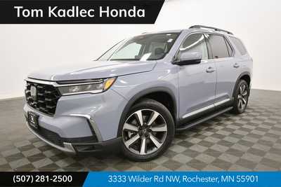 2023 Honda Pilot, $39999. Photo 1