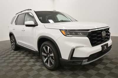 2023 Honda Pilot, $41999. Photo 10