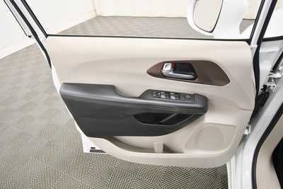 2017 Chrysler Pacifica, $14999. Photo 9