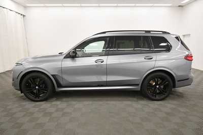 2025 BMW X7, $91499. Photo 4