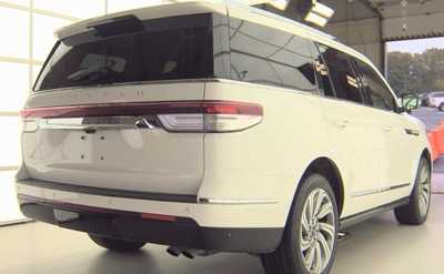 2023 Lincoln Navigator, $63500. Photo 2