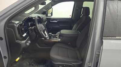 2024 GMC 1500 Crew Cab, $52500. Photo 3
