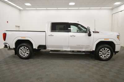 2023 GMC 3500 Crew Cab, $61999. Photo 9