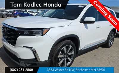 2023 Honda Pilot, $44885. Photo 1