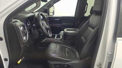 2022 GMC 2500 Crew Cab, $65442. Photo 3