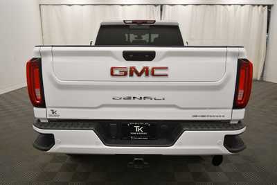 2022 GMC 2500 Crew Cab, $61999. Photo 6