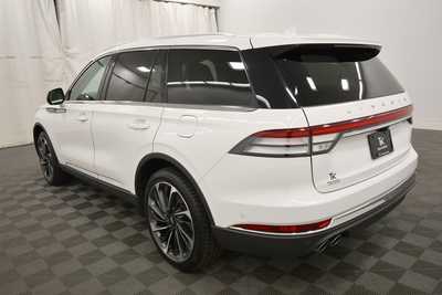 2022 Lincoln Aviator, $39437. Photo 5