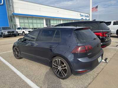 2016 Volkswagen Golf, $8999. Photo 2