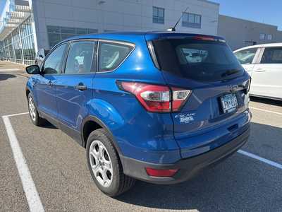 2017 Ford Escape, $12999. Photo 4