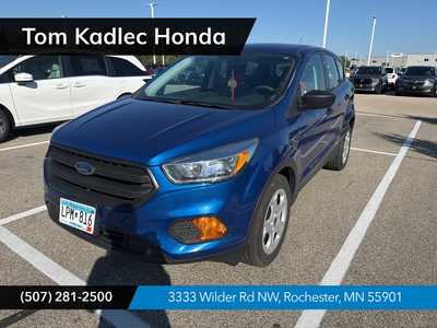 2017 Ford Escape, $12999. Photo 1
