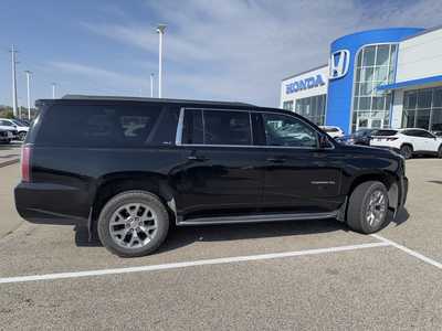 2018 GMC Yukon XL, $25599. Photo 3