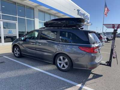 2018 Honda Odyssey, $17999. Photo 3