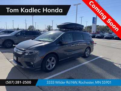2018 Honda Odyssey, $17999. Photo 1
