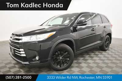2019 Toyota Highlander, $27836. Photo 1