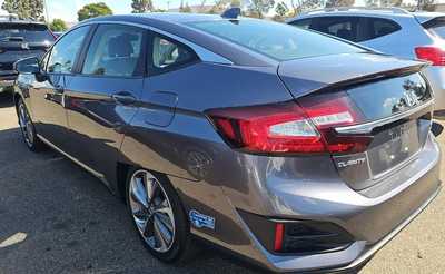 2020 Honda Clarity, $28999. Photo 2