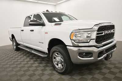 2022 RAM 3500 Crew Cab, $41999. Photo 10