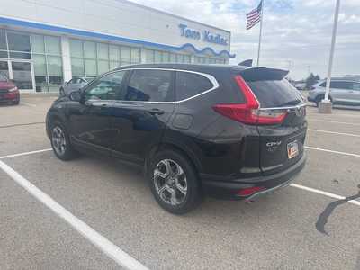 2017 Honda CR-V, $14495. Photo 2