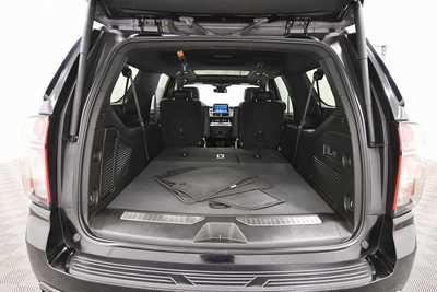 2023 Chevrolet Suburban, $58499. Photo 7