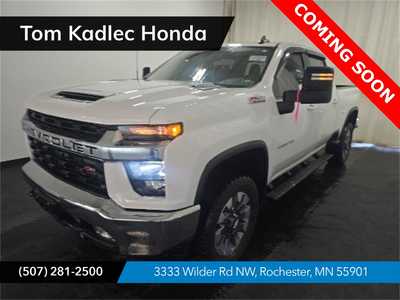 2022 Chevrolet 3500 Crew Cab, $52499. Photo 1