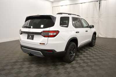 2025 Honda Pilot, $51655. Photo 7