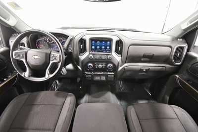 2023 Chevrolet 2500 Crew Cab, $49999. Photo 3