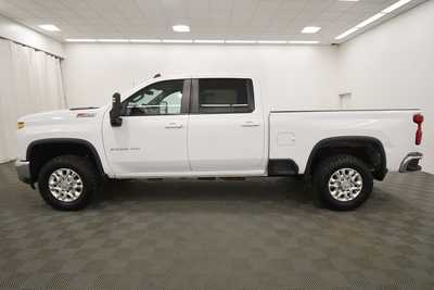 2023 Chevrolet 2500 Crew Cab, $49999. Photo 4