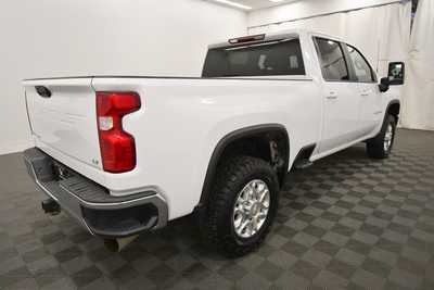 2023 Chevrolet 2500 Crew Cab, $49999. Photo 8