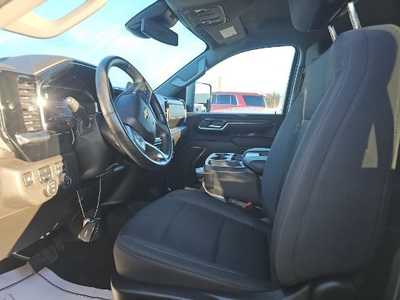 2024 Chevrolet 3500 Crew Cab, $58999. Photo 3