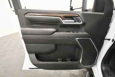 2024 GMC 3500 Crew Cab, $59999. Photo 12