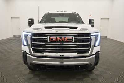 2024 GMC 3500 Crew Cab, $58999. Photo 10