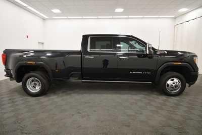 2023 GMC 3500 Crew Cab, $60999. Photo 9