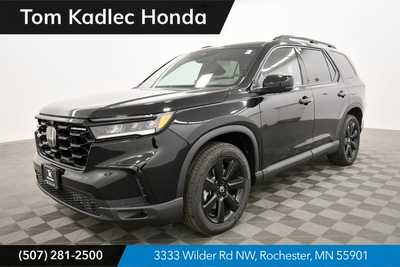 2025 Honda Pilot, $56075. Photo 1