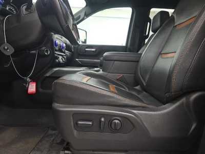 2022 GMC 2500 Crew Cab, $59999. Photo 3